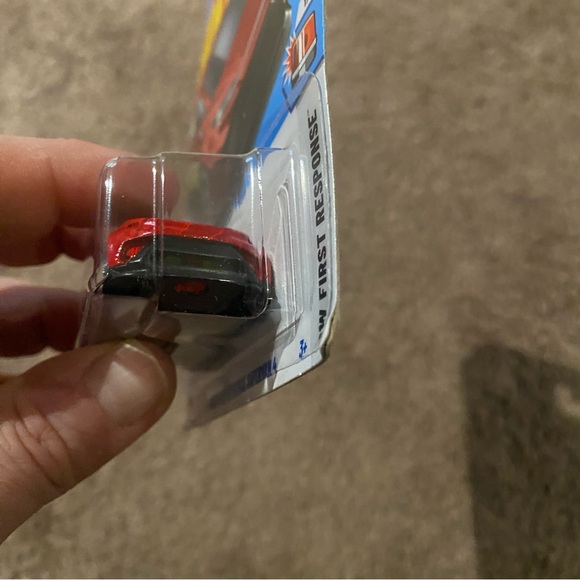 New Hot Wheels 2025 Ford Performance Supervan 4 Treasure Hunt A Case Long Card - Picture 5 of 5